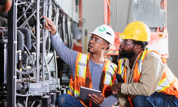 Best Local Electrician Companies  in Marshall, MO